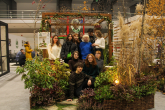 członkowie Koła Naukowego Architektury i Krajobrazu UPP na stoisku podczas targów Gardenia